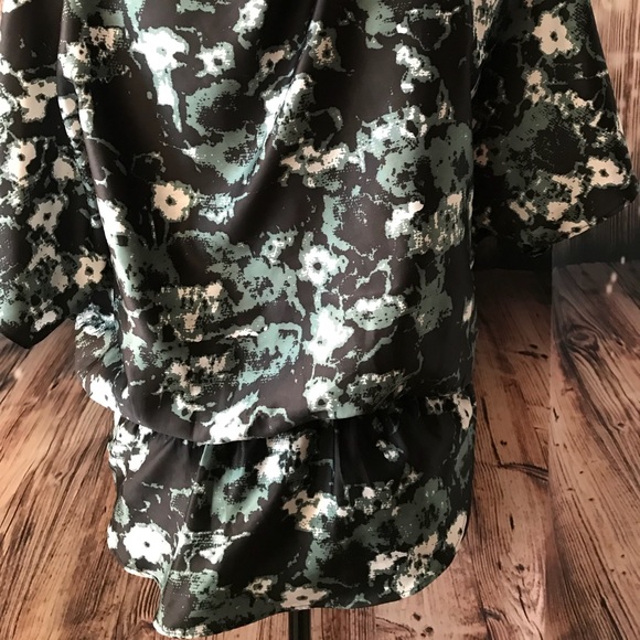 The Limited Peplum Top - Picture 3 of 5